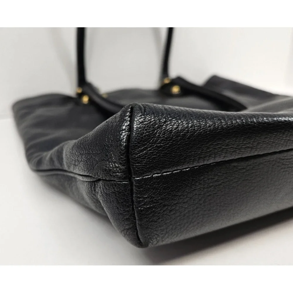 AUTHENTIC Gucci Black Pebbled Leather Flat Tote Bag Medium‎ Vertical Shopper